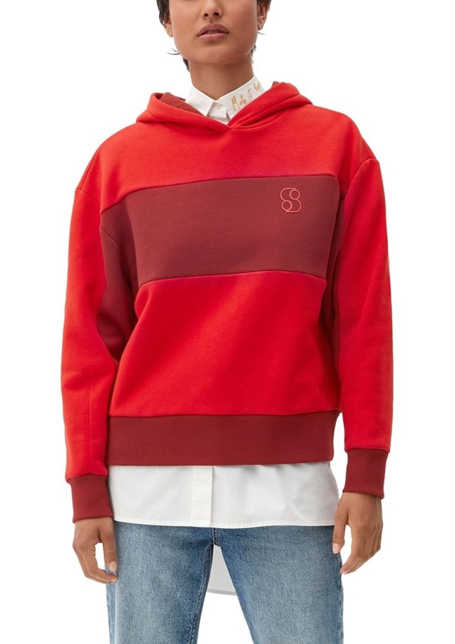 s.Oliver S.Oliver Kapuzensweatshirt Mit Blockstreifen S22 2121245 3877 Red Pullover