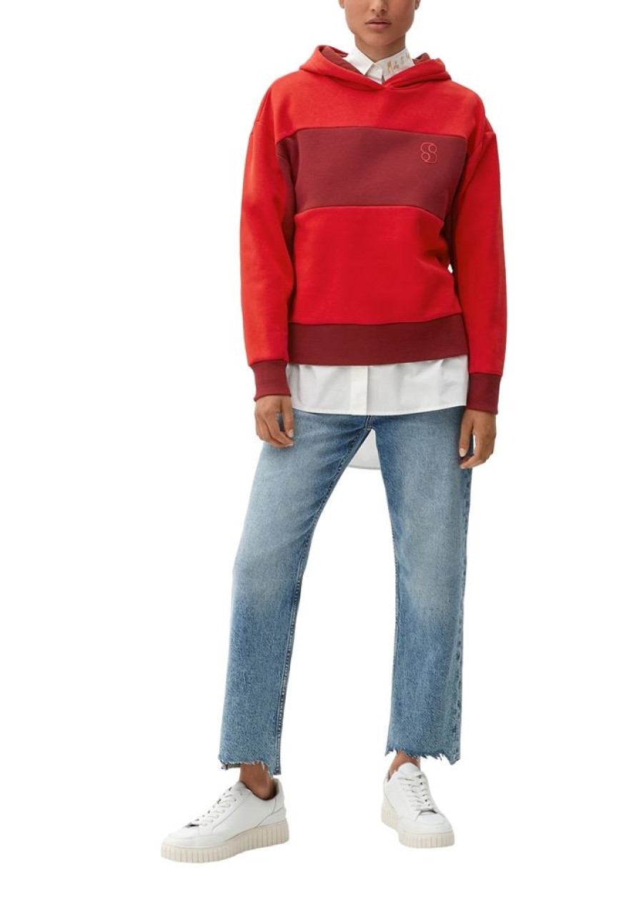 s.Oliver S.Oliver Kapuzensweatshirt Mit Blockstreifen S22 2121245 3877 Red Pullover